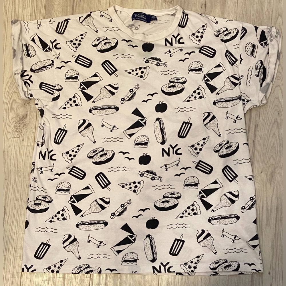 Topman NYC Tee Shirt Size Large ~Rolled & Stitched sleeves ~No holes or damages